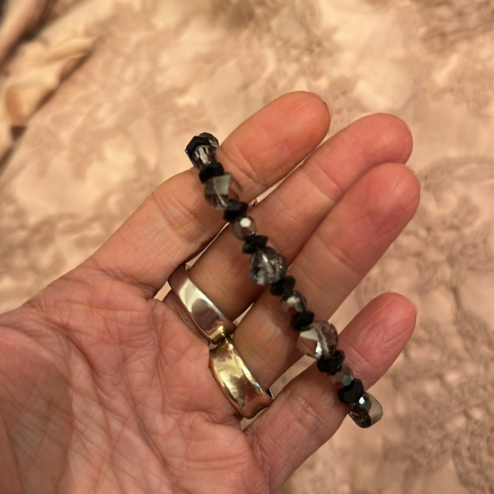 Artisan sparkly crystal bead bracelet - Picture 2 of 3